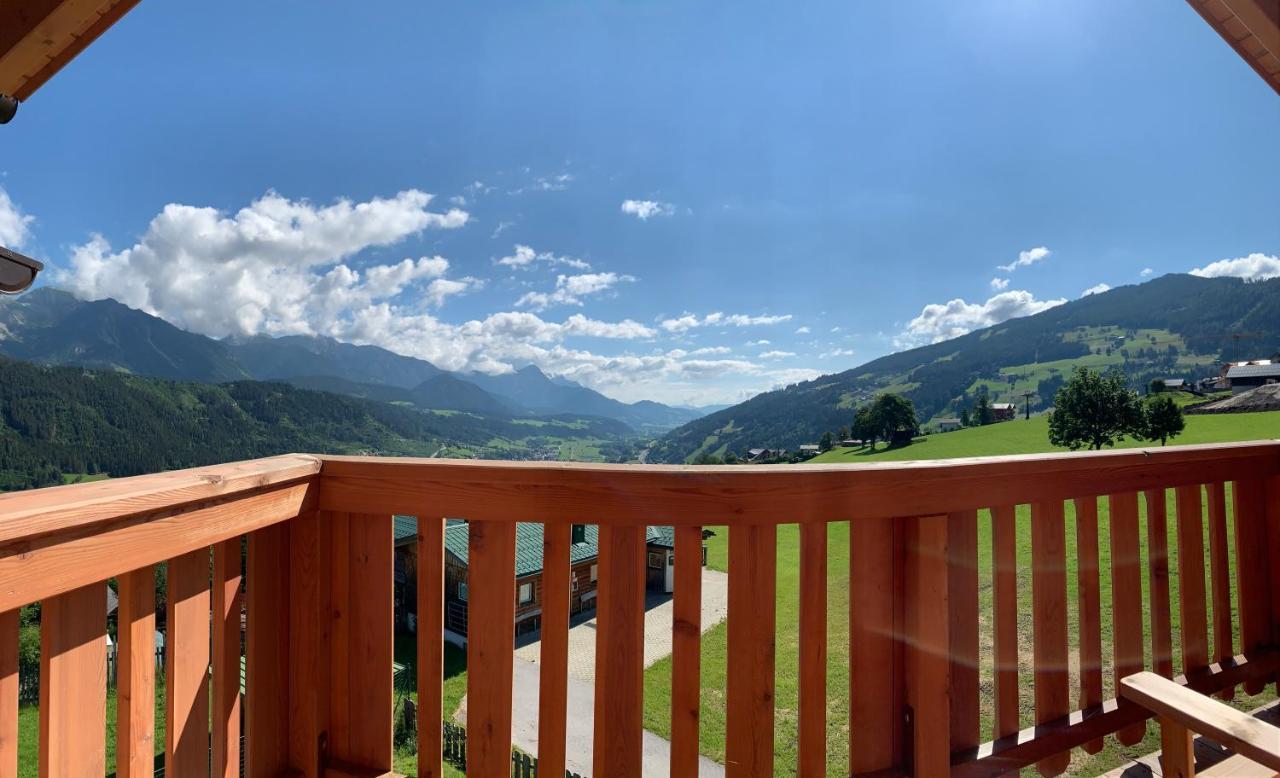 שלאדמינג La Montana - Ski & Hiking Lodge מראה חיצוני תמונה