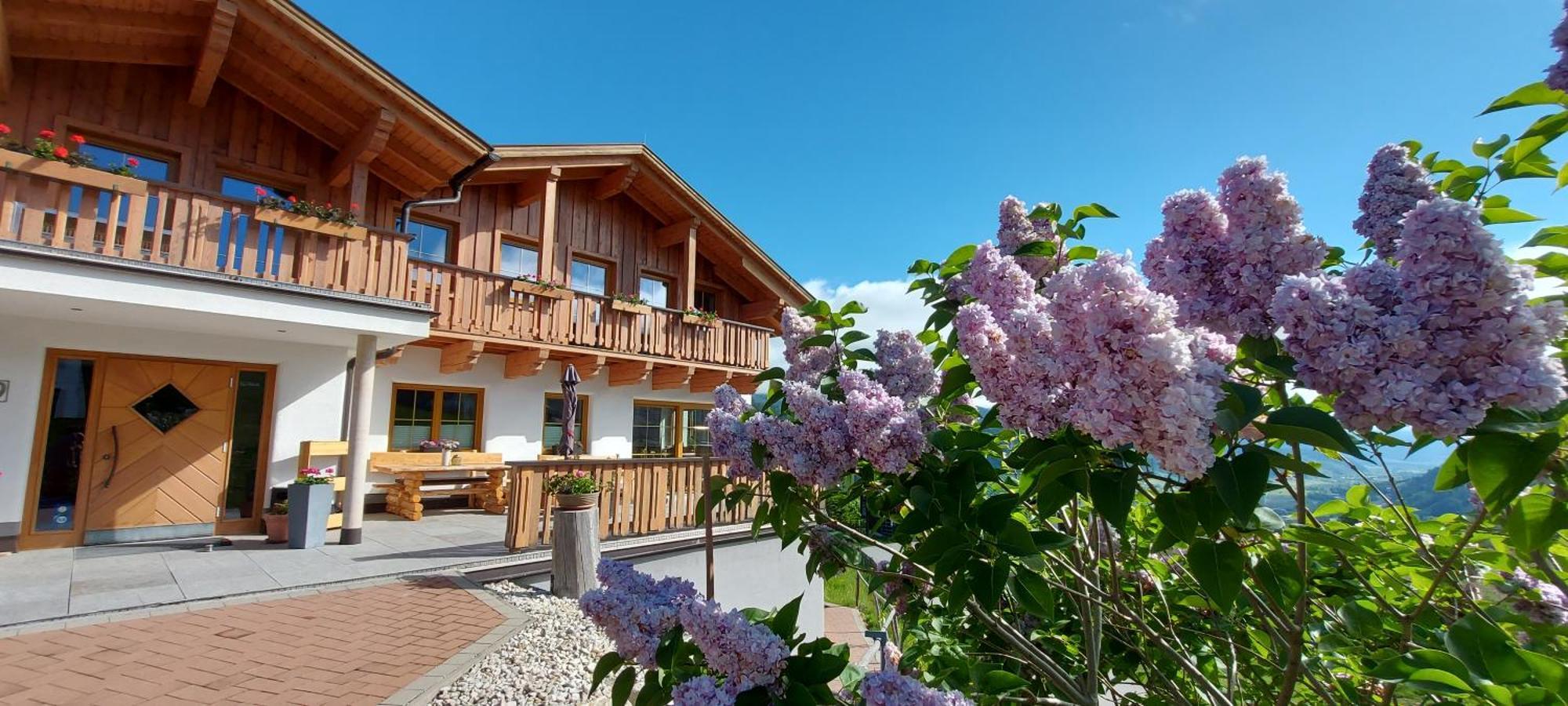 שלאדמינג La Montana - Ski & Hiking Lodge מראה חיצוני תמונה