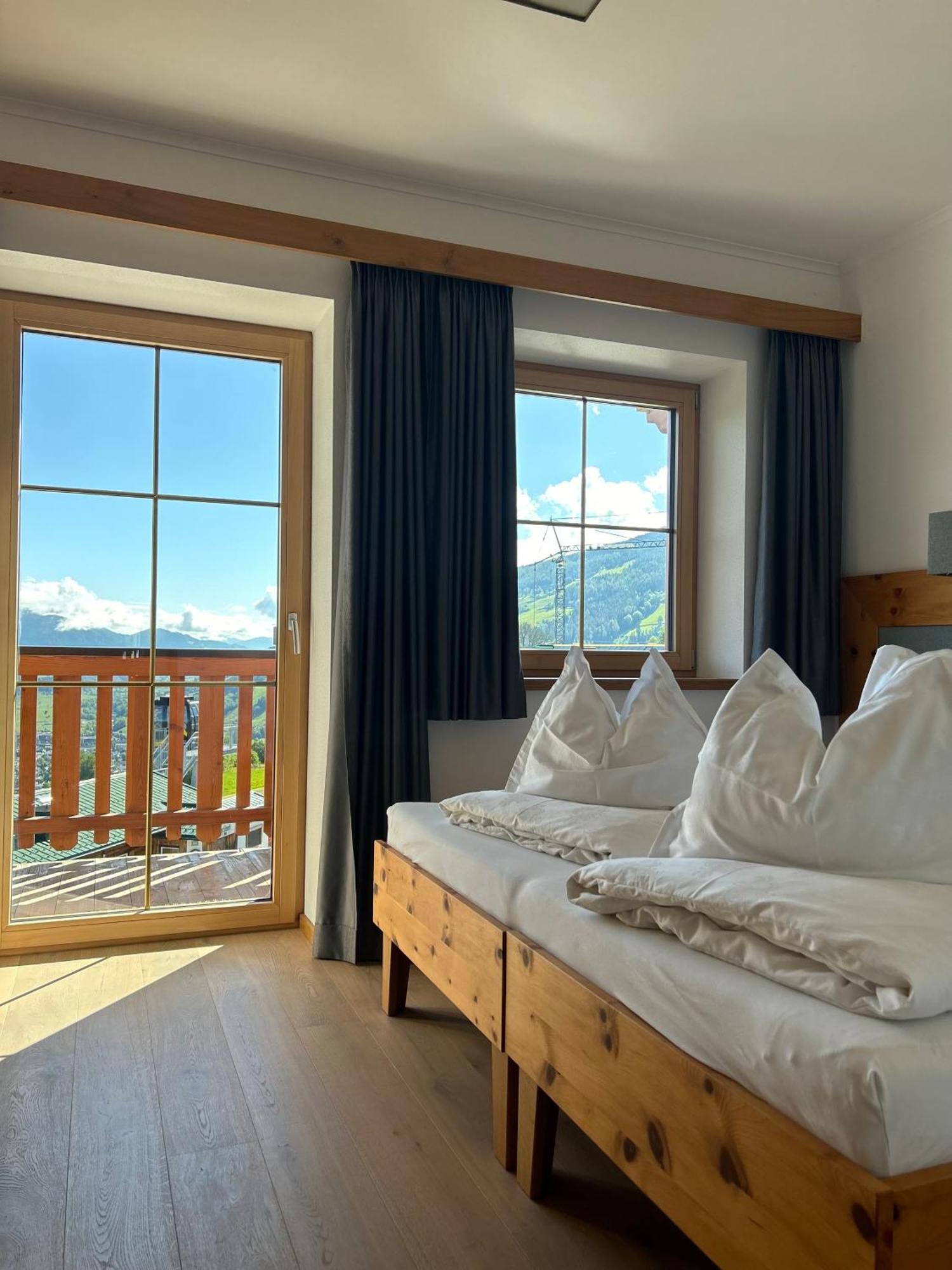 שלאדמינג La Montana - Ski & Hiking Lodge מראה חיצוני תמונה